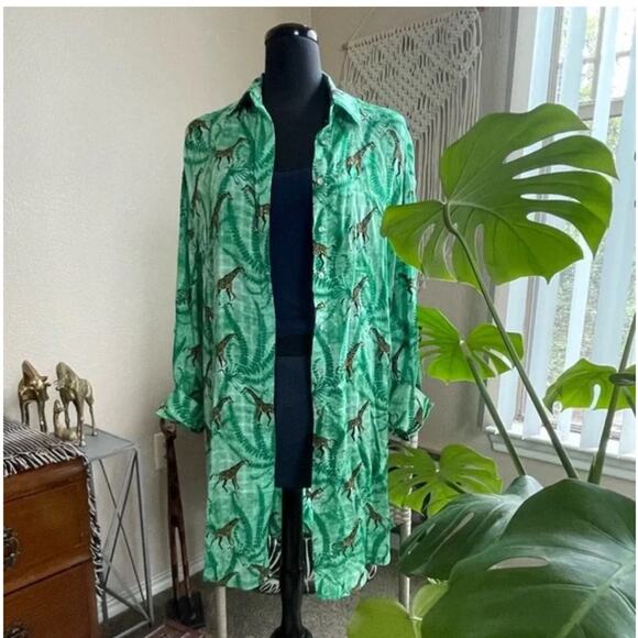 Jane + Delancey Giraffe Print Tunic Top Size Large - Picture 1 of 10